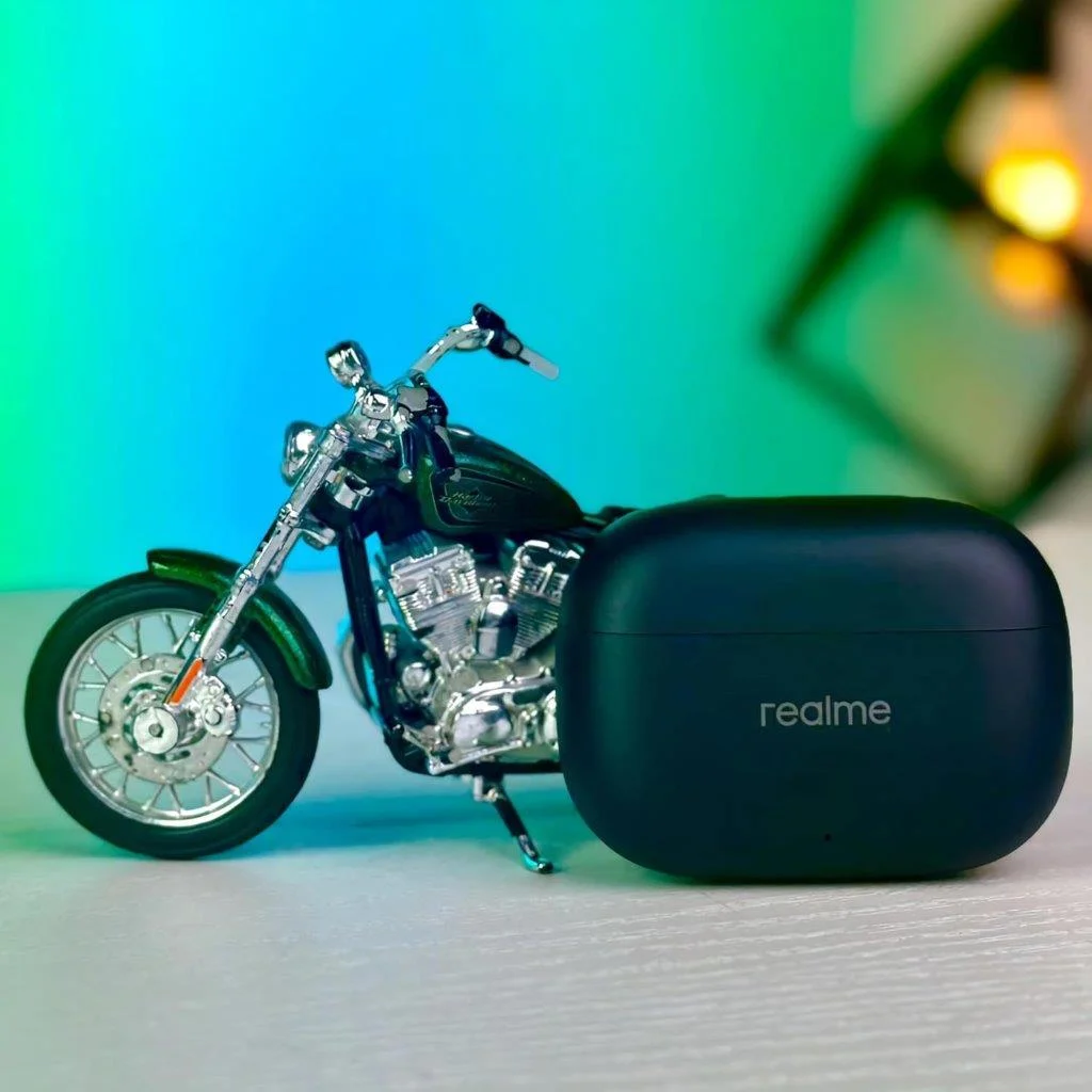 Noise-cancelling Realme Buds T310 TWS Earbuds"
