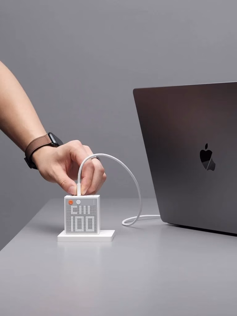 Original Sharge Pixel USB C Charger 100W at Holooz