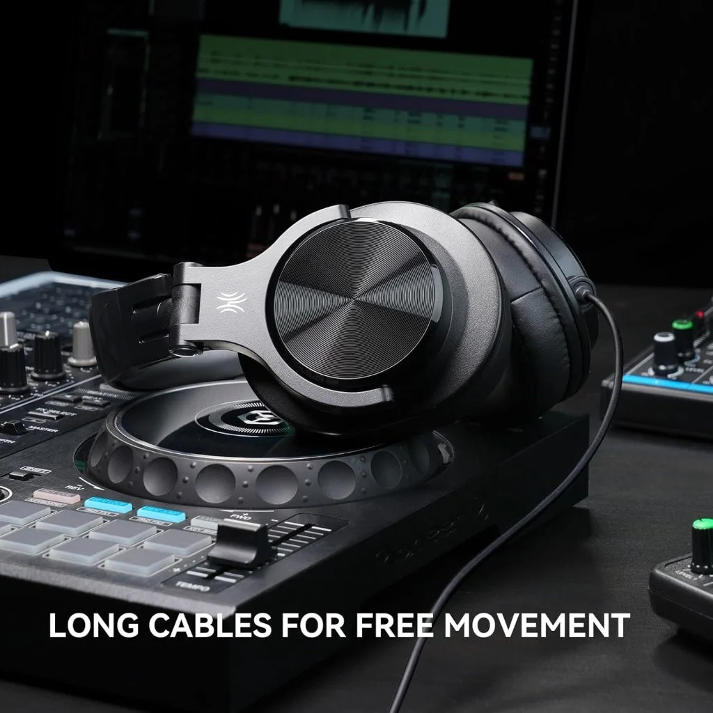 OneOdio A71D Wired Over Ear Headphones